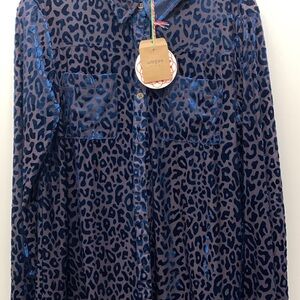 Brand new Umgee Navy Leopard Button-Up